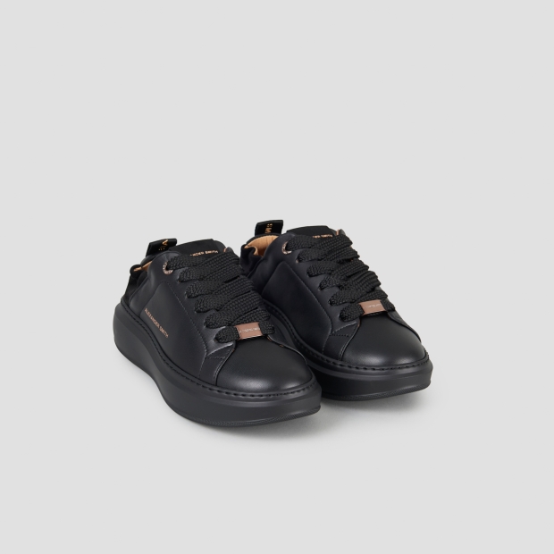 Sneakers Alexander Smith wembley donna in pelle nera con tallone arricciato e suola nera - 4