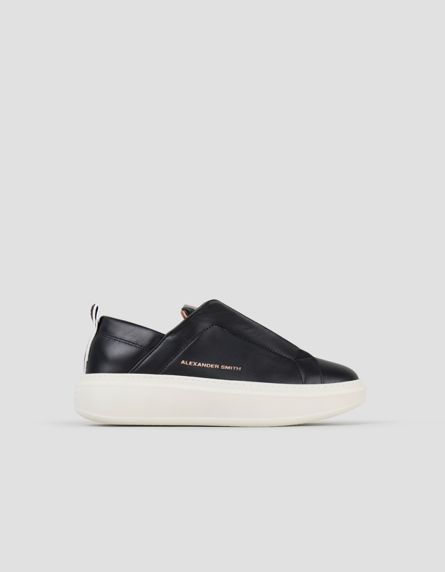 Sneakers Alexander Smith wembley slip-on donna in pelle nera e microborchie sulla linguetta - 1