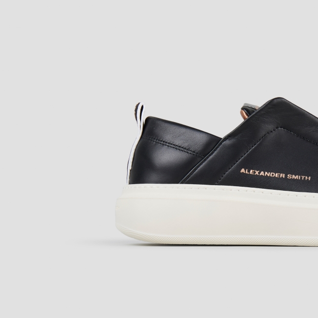 Sneakers Alexander Smith wembley slip-on donna in pelle nera e microborchie sulla linguetta - 3