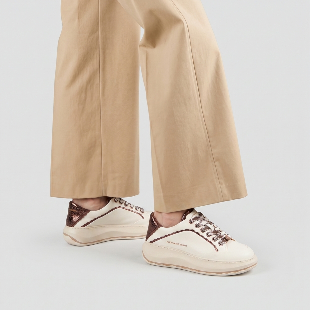 Sneakers Alexander Smith mayfair donna in nappa bianca e tallone in laminato bronzo - 2